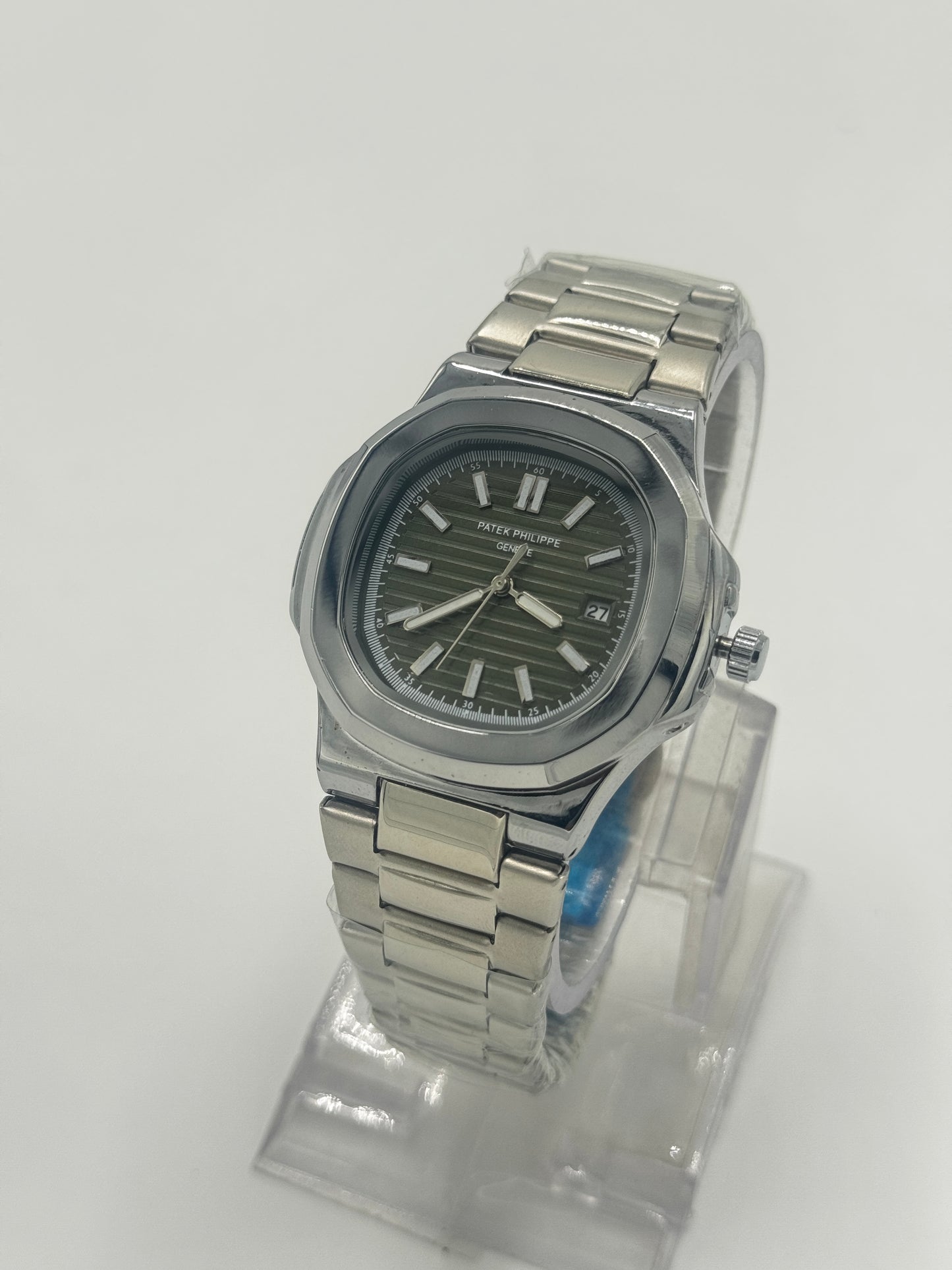 Patek Philippe Nautilus - Silver Chain With Brown Dial