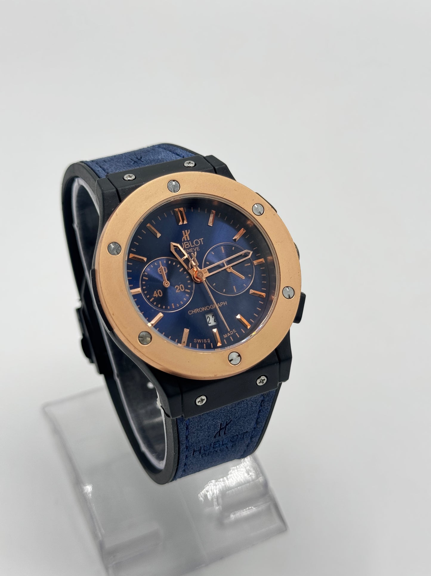Hublot Chronograph – Blue Dial with Rose Gold Bezel